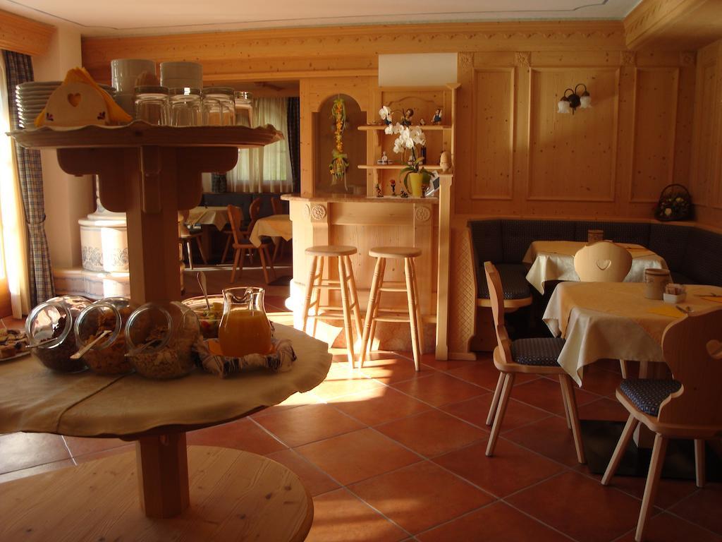 לינה וארוחת בוקר Breguzzo Agritur Cornasest מראה חיצוני תמונה