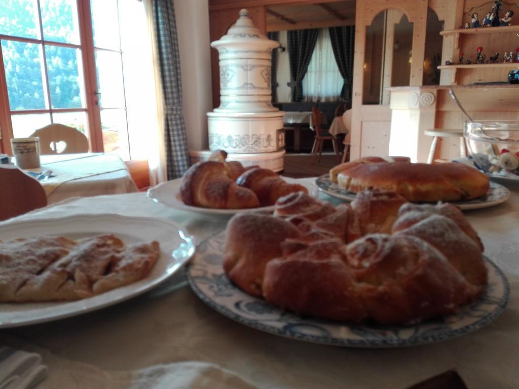 לינה וארוחת בוקר Breguzzo Agritur Cornasest מראה חיצוני תמונה