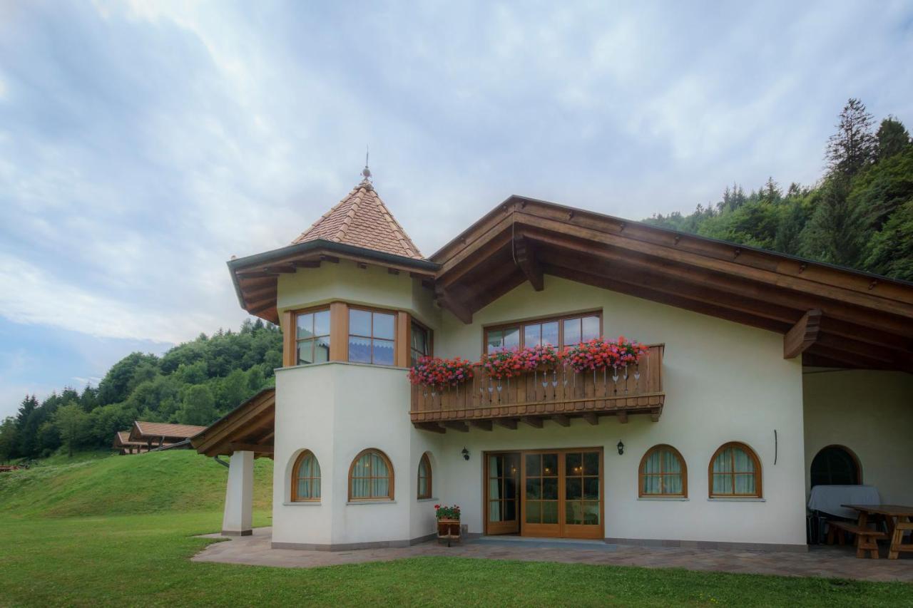 לינה וארוחת בוקר Breguzzo Agritur Cornasest מראה חיצוני תמונה