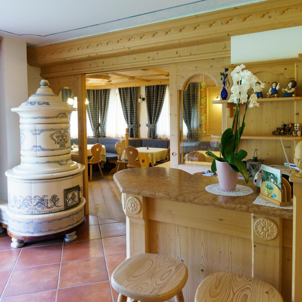 לינה וארוחת בוקר Breguzzo Agritur Cornasest מראה חיצוני תמונה