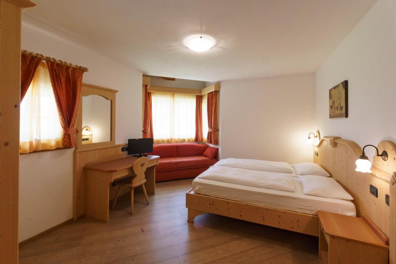 לינה וארוחת בוקר Breguzzo Agritur Cornasest מראה חיצוני תמונה